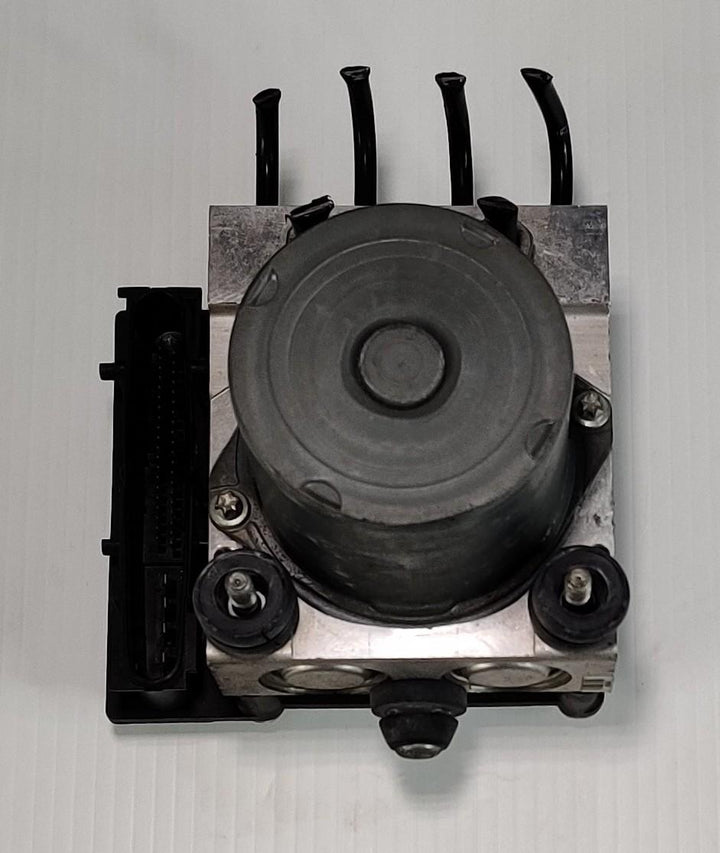 2006 -
  2013
  Holden
  Commodore
  VE
  ABS Pump/Modulator
  0265 950 441
