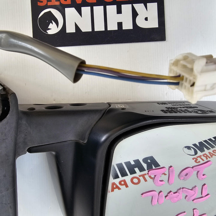 2007 -
  2014
  Nissan
  X-Trail
  ST
  Left Door Mirror