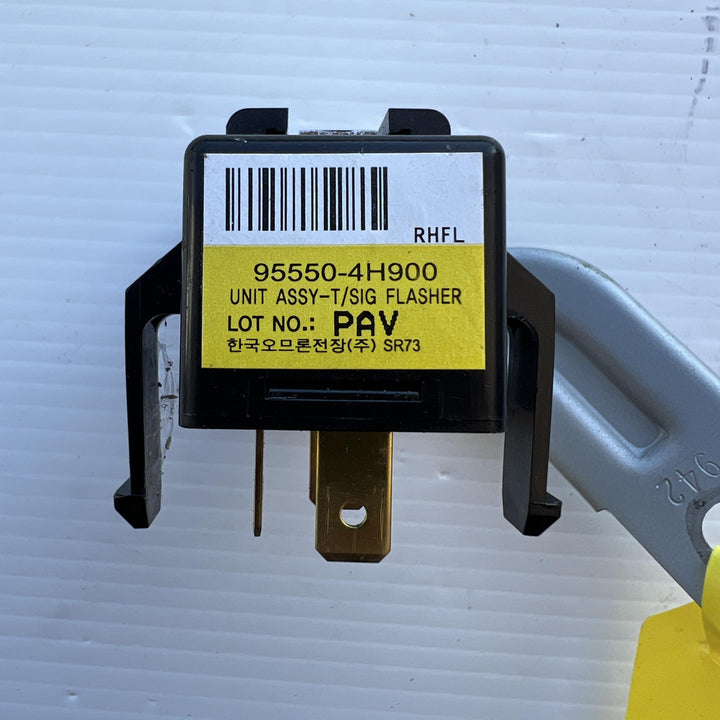 2007 -
  2021
  Hyundai
  iLoad
  Cargo
  Flasher/Hazard Relay
  955504H900