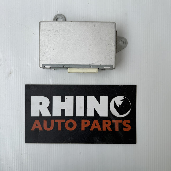 -
  
  Lexus
  GS300
  
  Distance Control Module
  8824030411