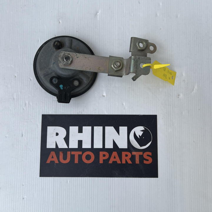 2011 -
  2020
  Mazda
  BT-50
  
  Horn
  001018022069