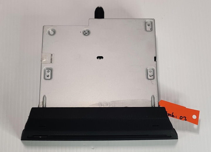 2013 -
  2016
  
  3
  Maxx
  Stereo Head Unit
  BJE8669G0