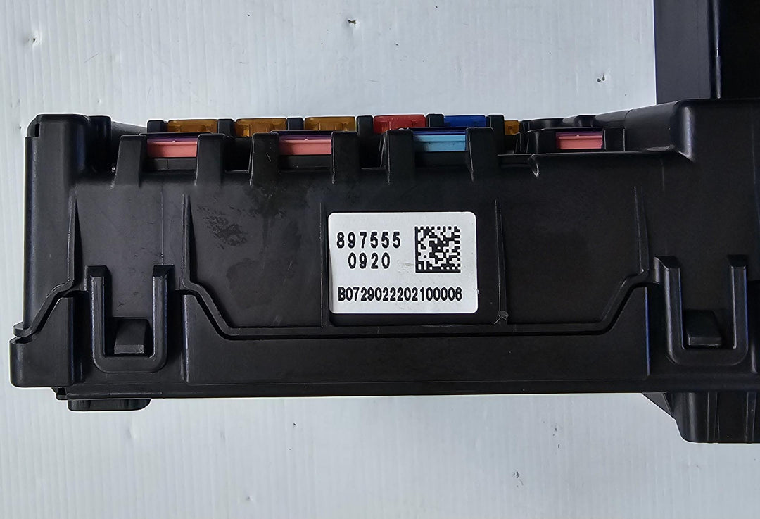 2022 Isuzu MU-X - Interior Fuse Box PN: 8975550920