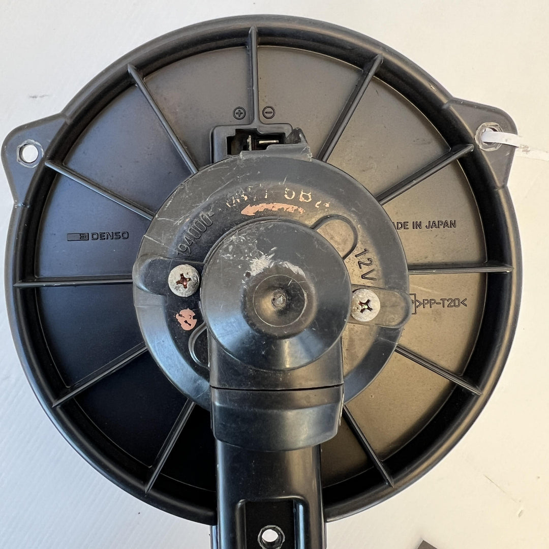 2000 Toyota Land Cruiser Prado - Heater Fan Motor