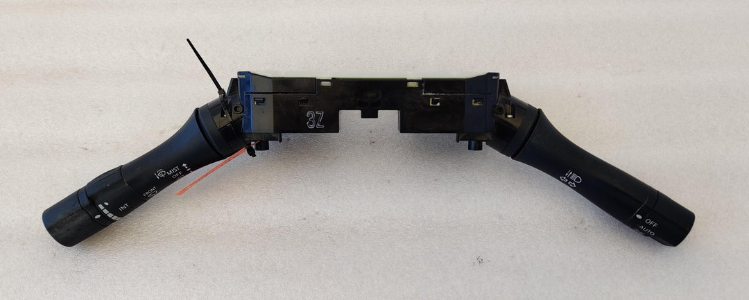 2015 -
  2025
  Nissan
  Navara
  
  Combination Switch