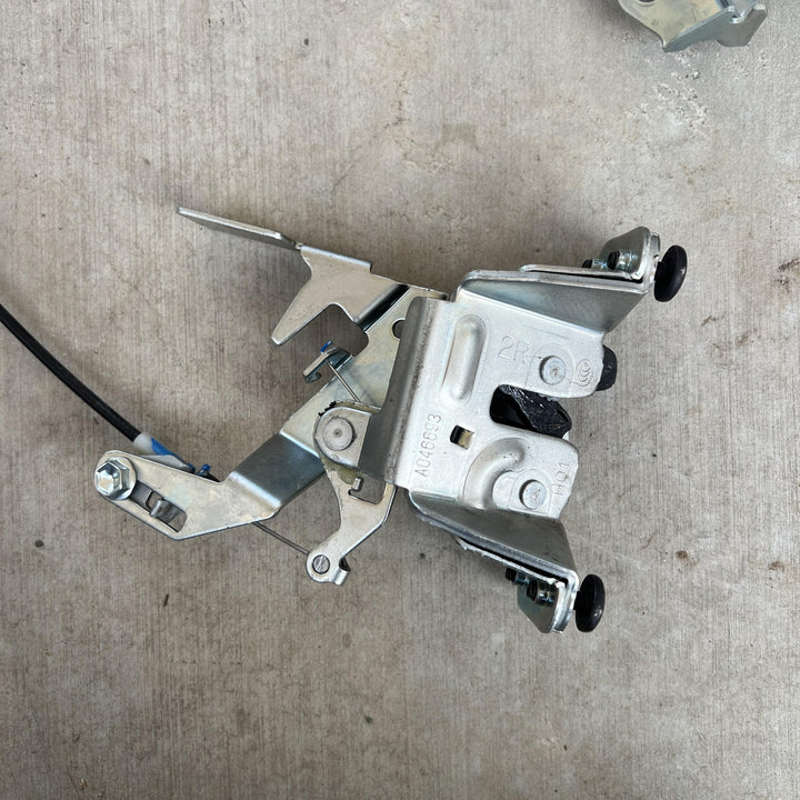 2021 Toyota Hiace VI H300 GDH300 - Right Rear Door Lock Actuator