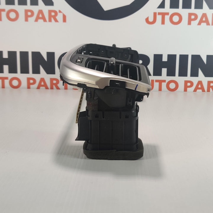 2017 -
  2023
  Kia
  Rio
  S
  Air Vent