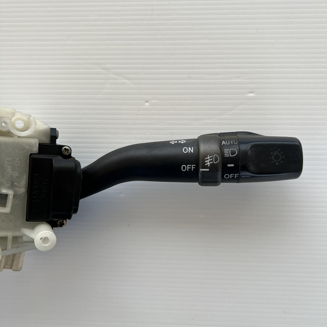2004 Lexus IS200 E10 - Combination Seat Switch