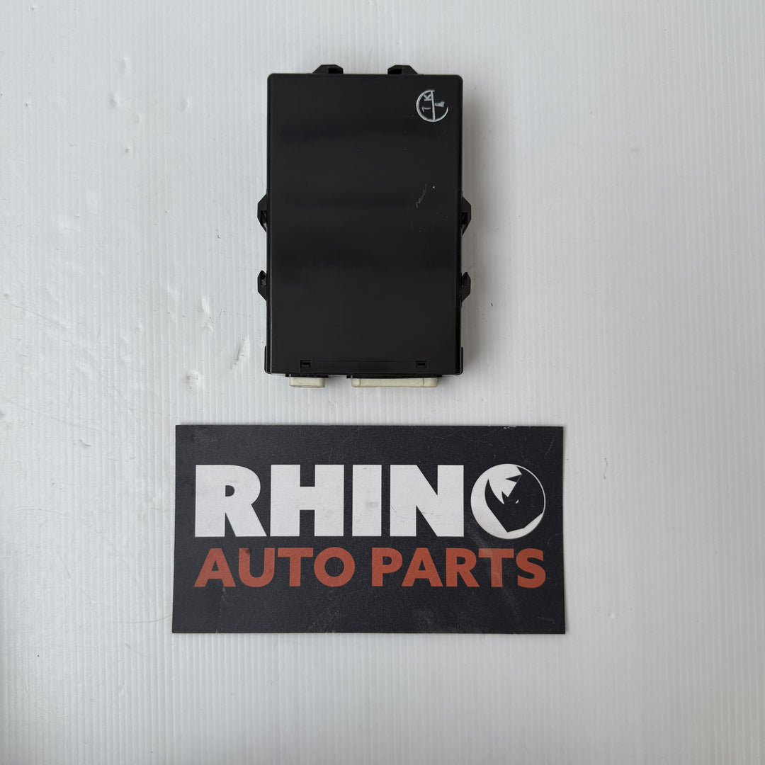 -
  
  Lexus
  GS300
  
  Seat Belt Control Module
  8981530140