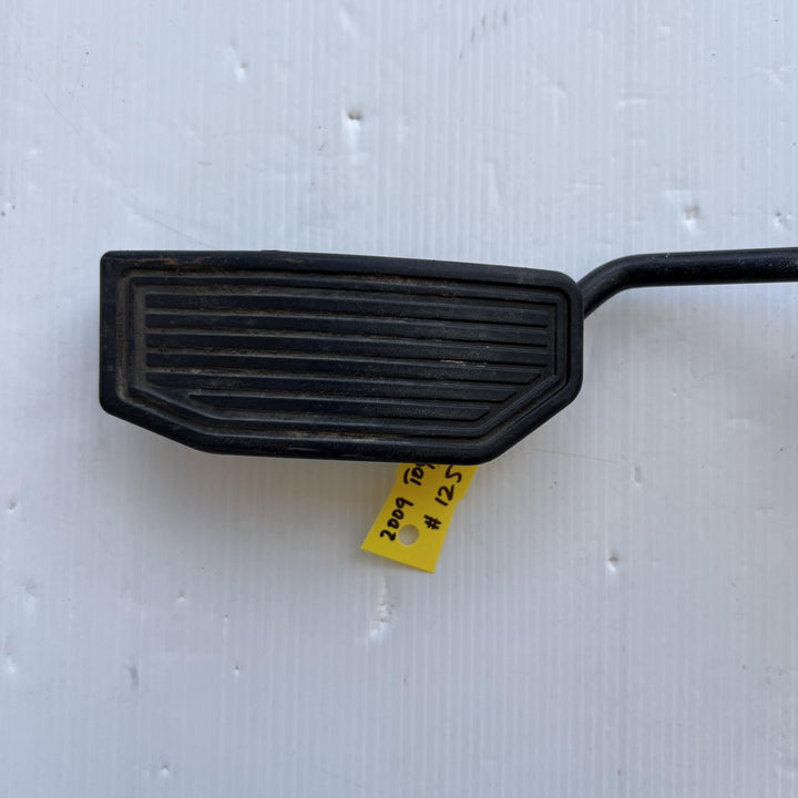 2007 -
  2013
  Toyota
  Corolla
  
  Accelerator Pedal
  7811012040