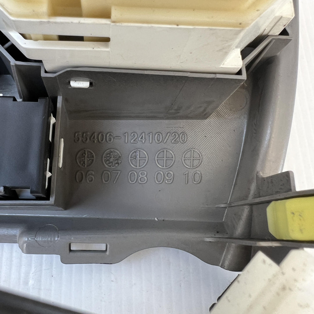 2007 -
  2012
  Toyota
  Corolla
  
  Heater/AC Controls
  5540612410