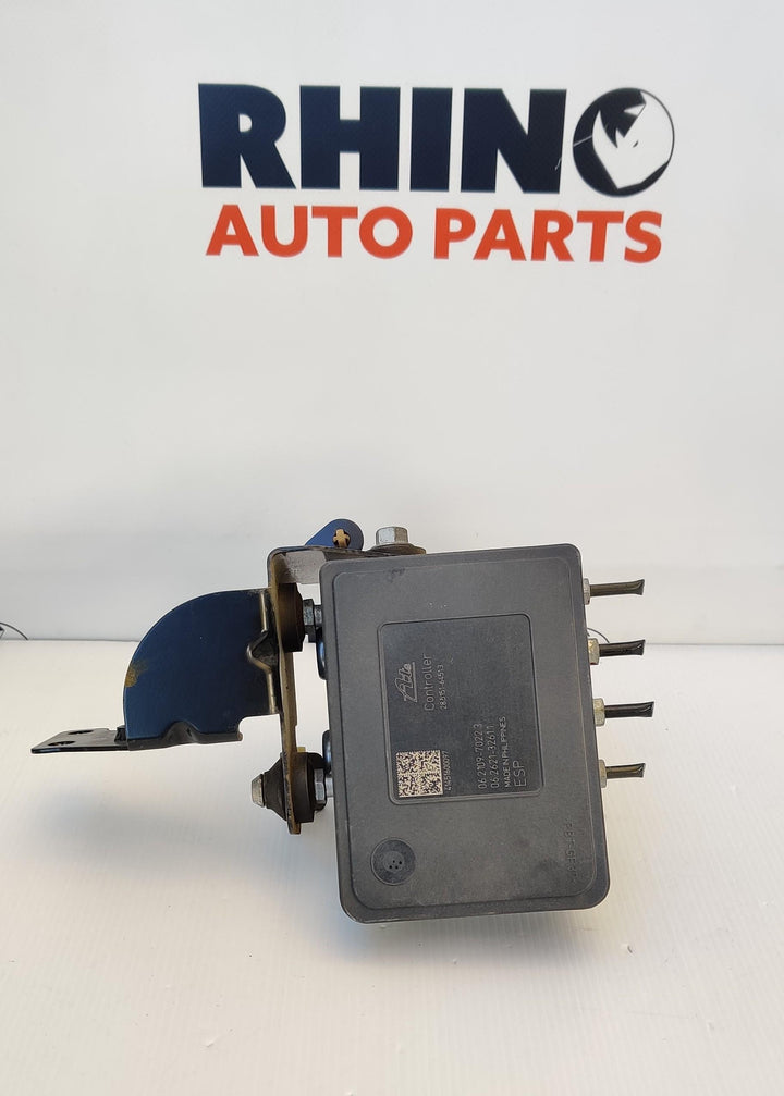 2014 Mitsubishi Outlander III ZK - ABS Pump/Modulator
