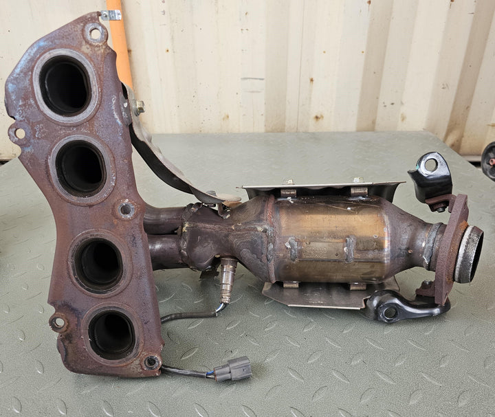 2016 Toyota Camry XV50 - Catalytic Converter PN: V120