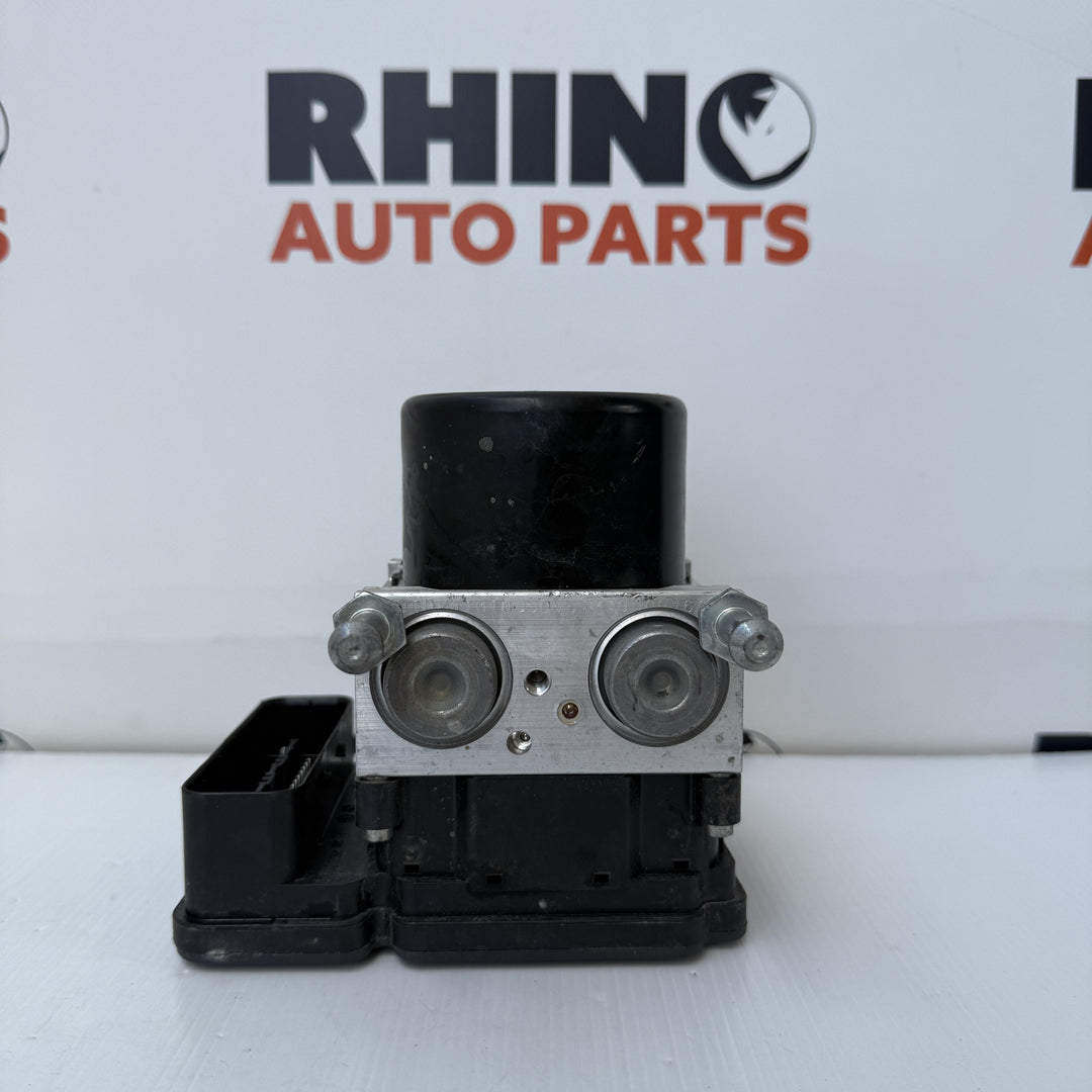 -
  
  Mitsubishi
  Lancer
  
  ABS Pump/Modulator
  4670A717