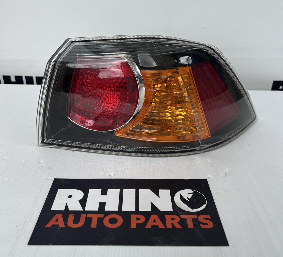 2017 Mitsubishi Lancer VII CF - Right Taillight