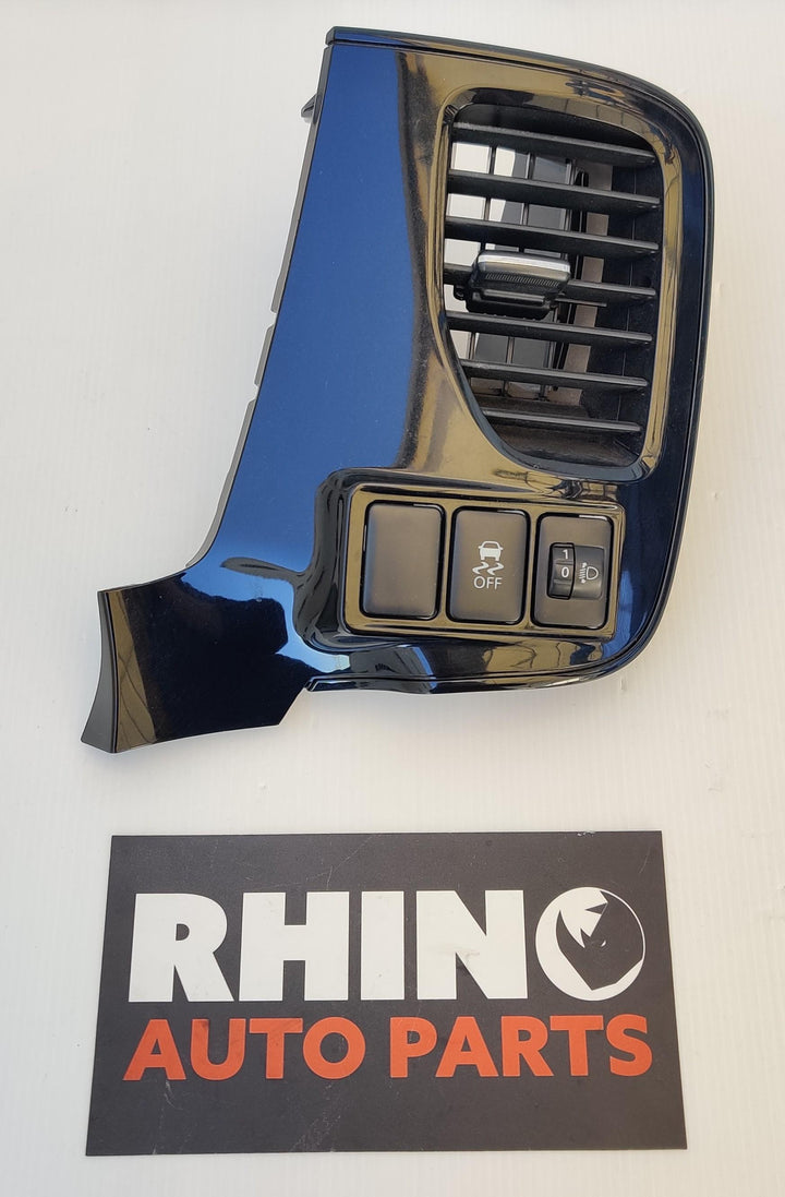 2014 Mitsubishi Outlander III ZK - Right Dash Air Vent PN: 8030A202