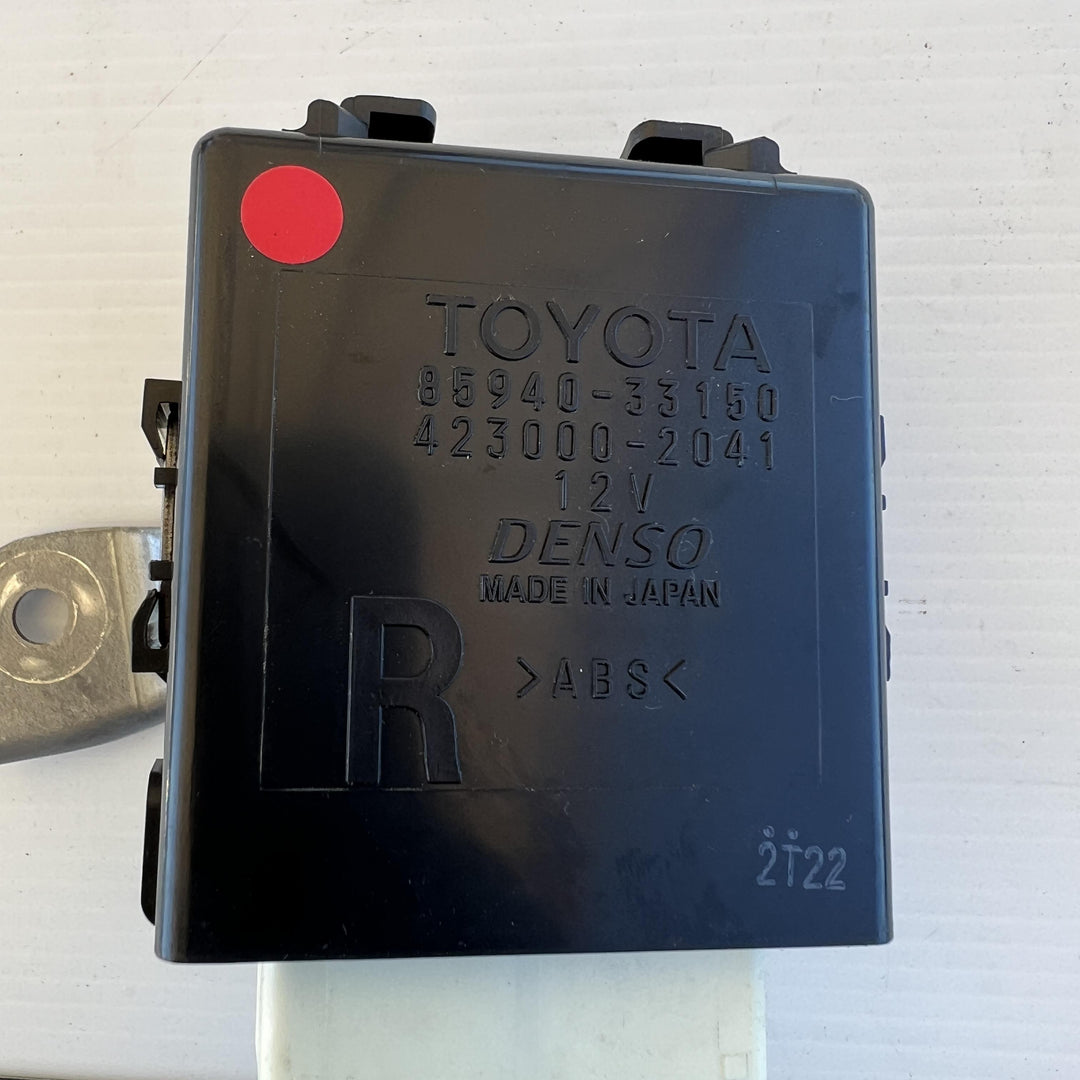 2016 Toyota Camry XV50 - Wiper Relay PN: 8594033150