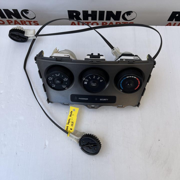 2007 -
  2012
  Toyota
  Corolla
  
  Heater/AC Controls
  5540612410