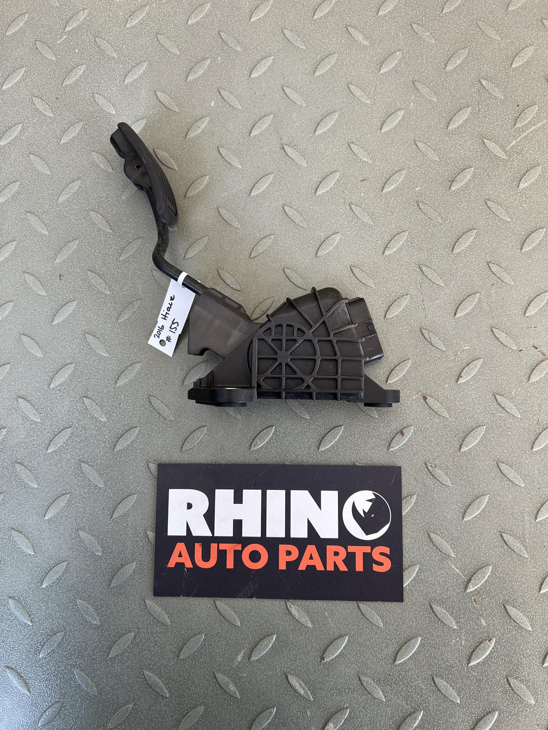 2016 Toyota Hiace V H200 - Accelerator Pedal