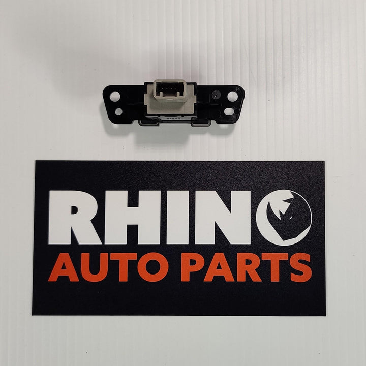 2015 -
  2021
  Mitsubishi
  Outlander
  Black Edition
  Flasher/Hazard Relay