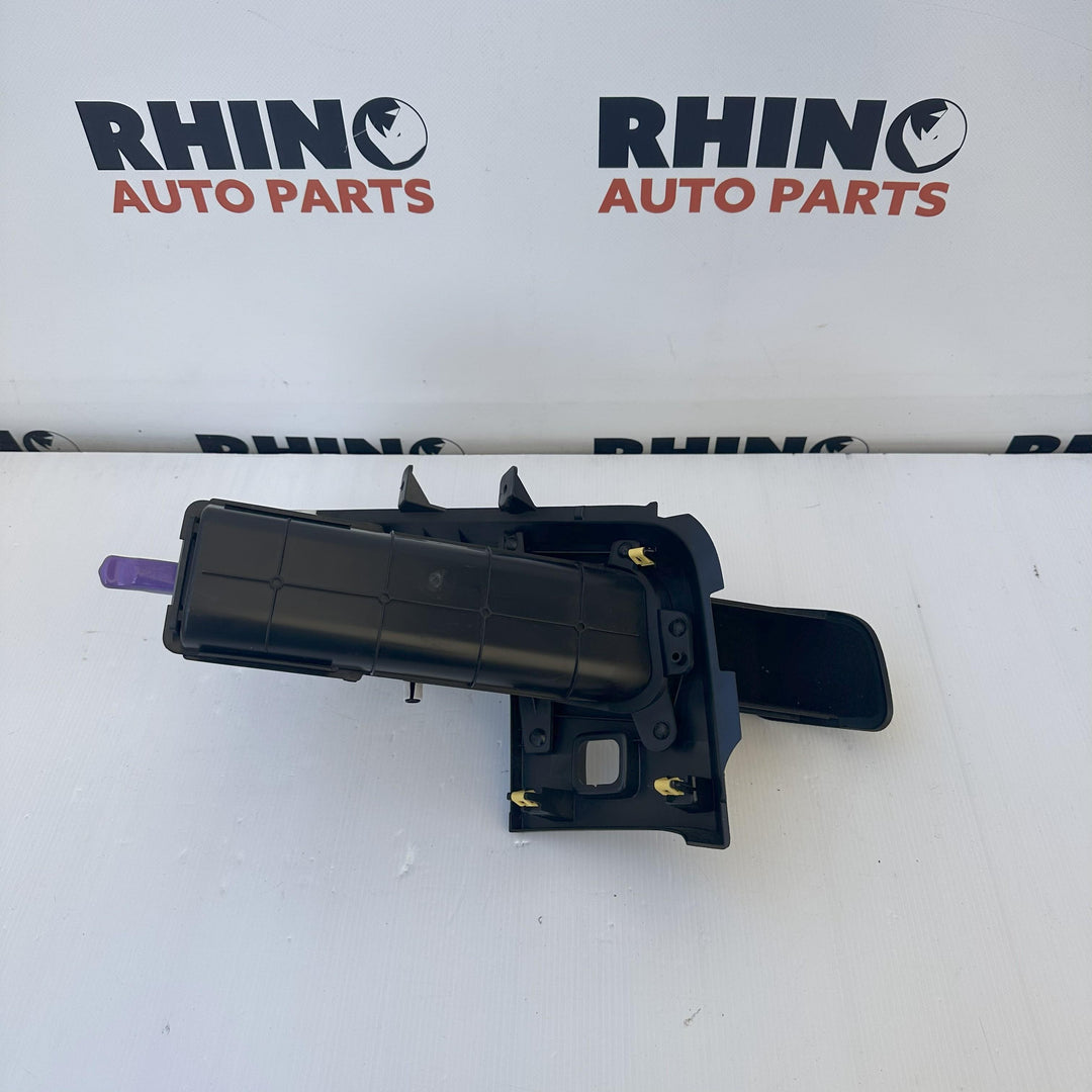 2016 Ford Mustang GT - Glove Box