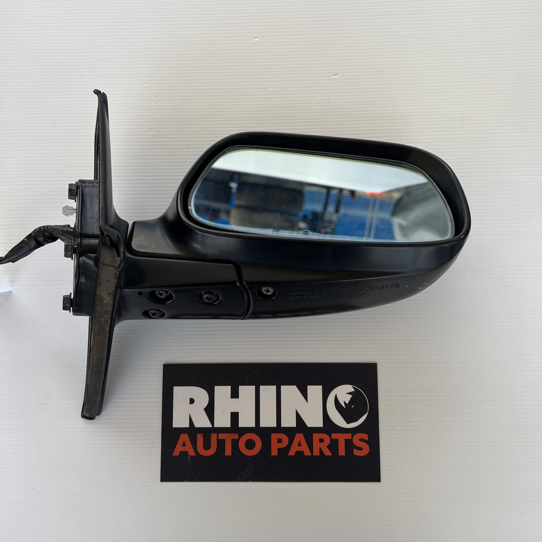 2004 Lexus IS200 E10 - Right Door Mirror