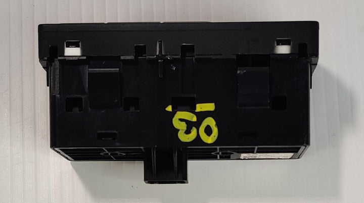 2013 -
  2016
  
  3
  Maxx
  Traction Control Switch
  GLA96670A