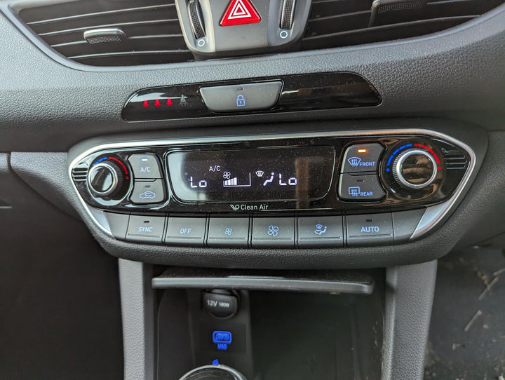 2022 Hyundai i30 PD - Heater/AC Controls