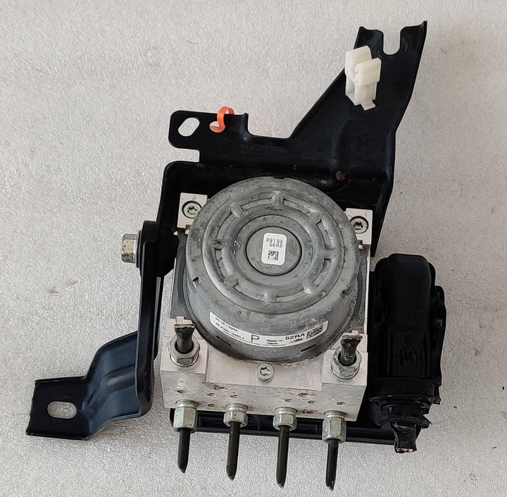 2019 Suzuki Swift - ABS Pump/Modulator PN: 5611053RA