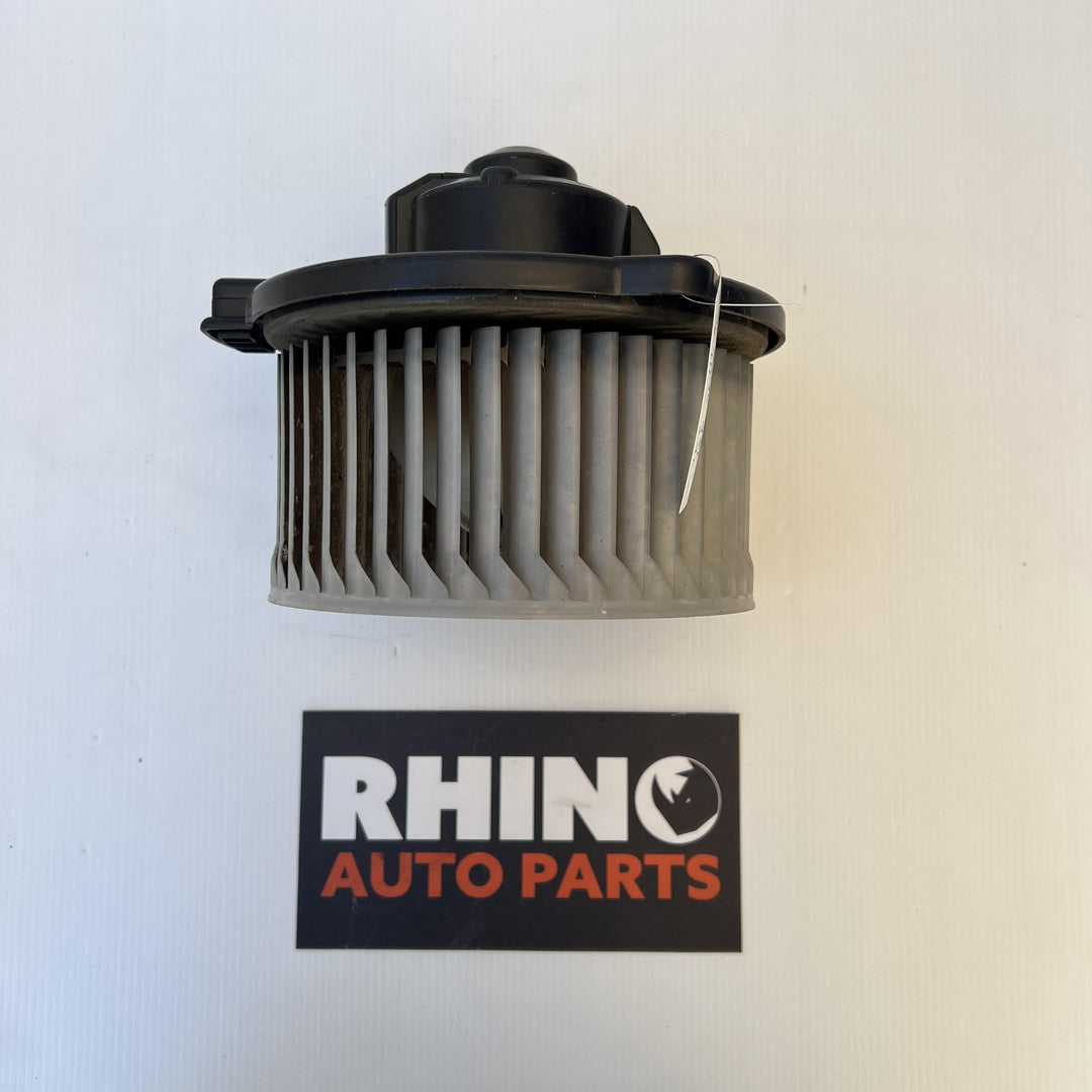 2000 Toyota Land Cruiser Prado - Heater Fan Motor