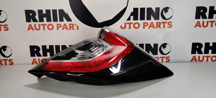 2017 -
  2021
  Honda
  Civic
  RS
  Right Taillight