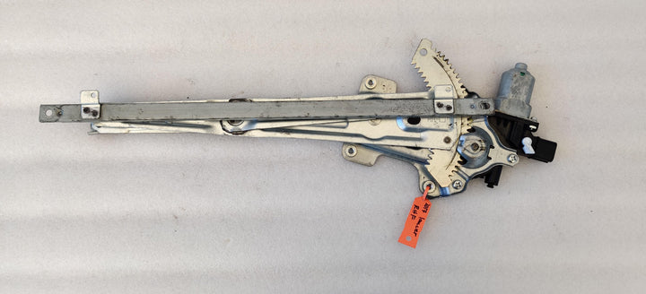 2007 -
  2017
  Mitsubishi
  Lancer
  Black Edition
  Right Front Window Regulator/Motor
  5713A086