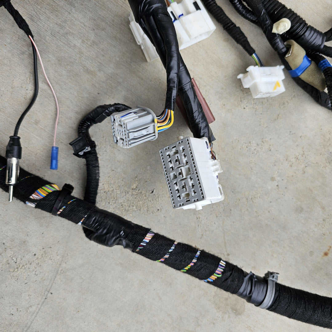 2011 -
  2022
  Ford
  Ranger
  XLT
  Dash Wiring Harness
  HB3T14401BDB