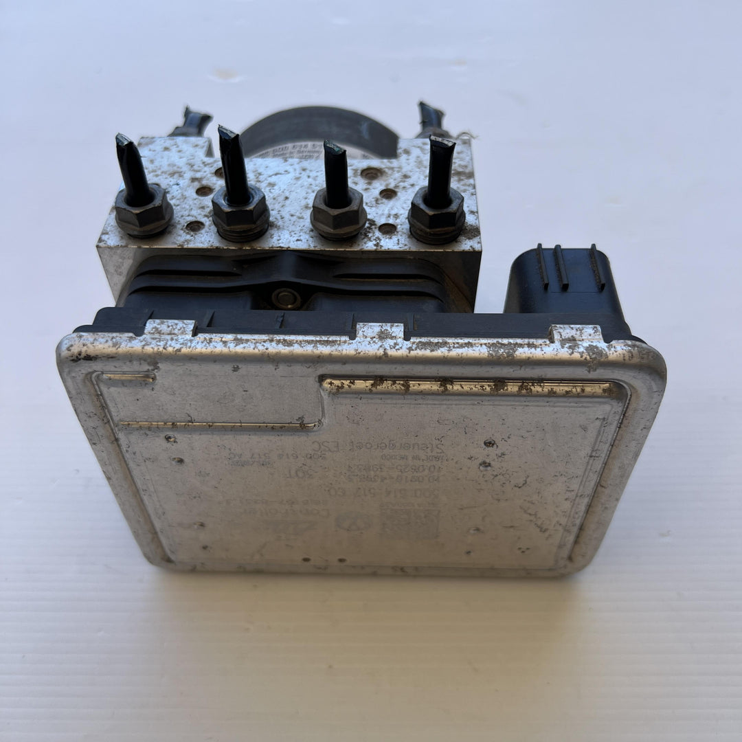 2018 Volkswagen Golf - ABS Pump/Modulator PN: 5Q0614517CQ