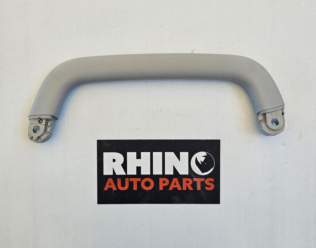 2022 Isuzu MU-X - Grab Handle