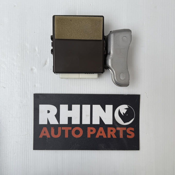 -
  
  Lexus
  GS300
  
  Left Rear Door Control Module
  8922530040