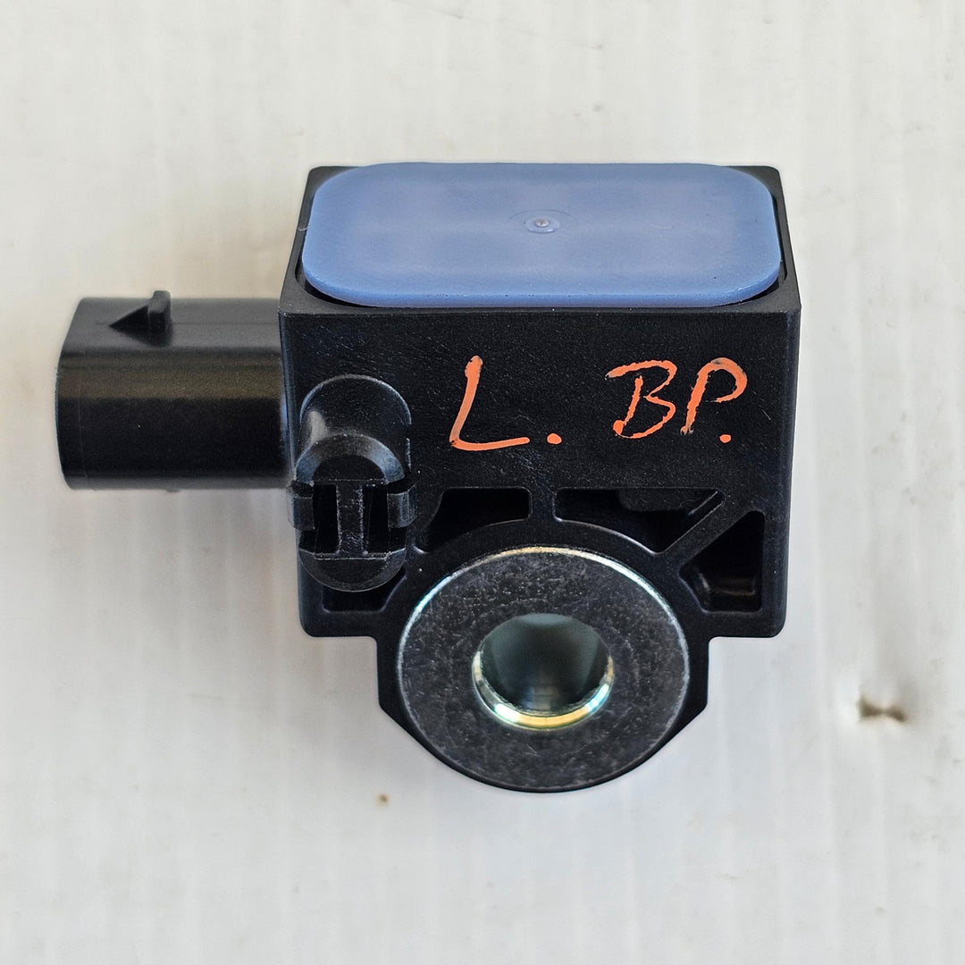 2022 Isuzu MU-X - Airbag Sensor PN: 8983475161