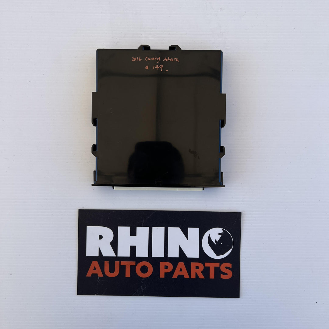 2016 Toyota Camry XV50 - Smart Key Module PN: 8999033380