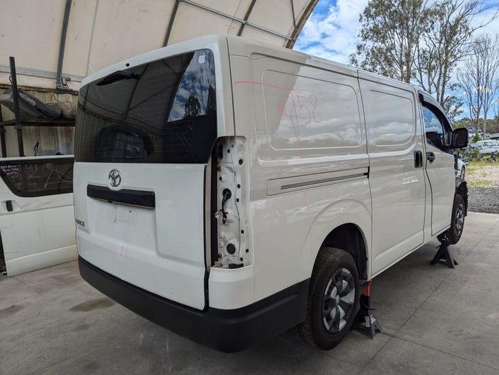 2021 Toyota Hiace - Trans/Gearbox PN: 1GDFTV