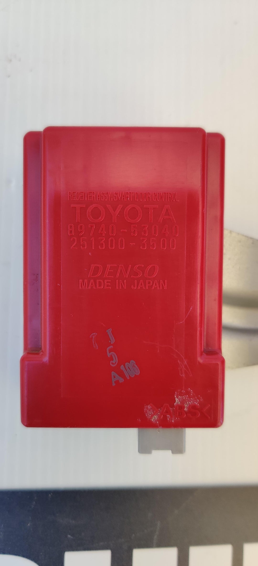 2007 IS GSE20R - Smart Door Control Module Receiver PN: 8974053040