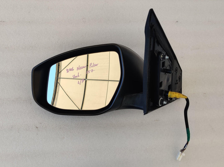 2012 -
  2017
  Nissan
  Pulsar
  
  Left Door Mirror