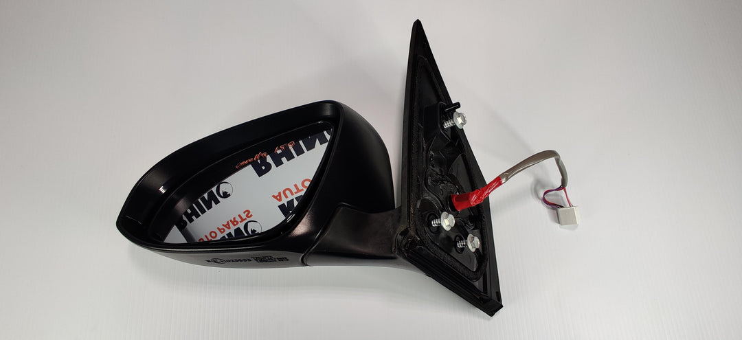 2012 -
  2018
  Toyota
  Corolla
  
  Left Door Mirror