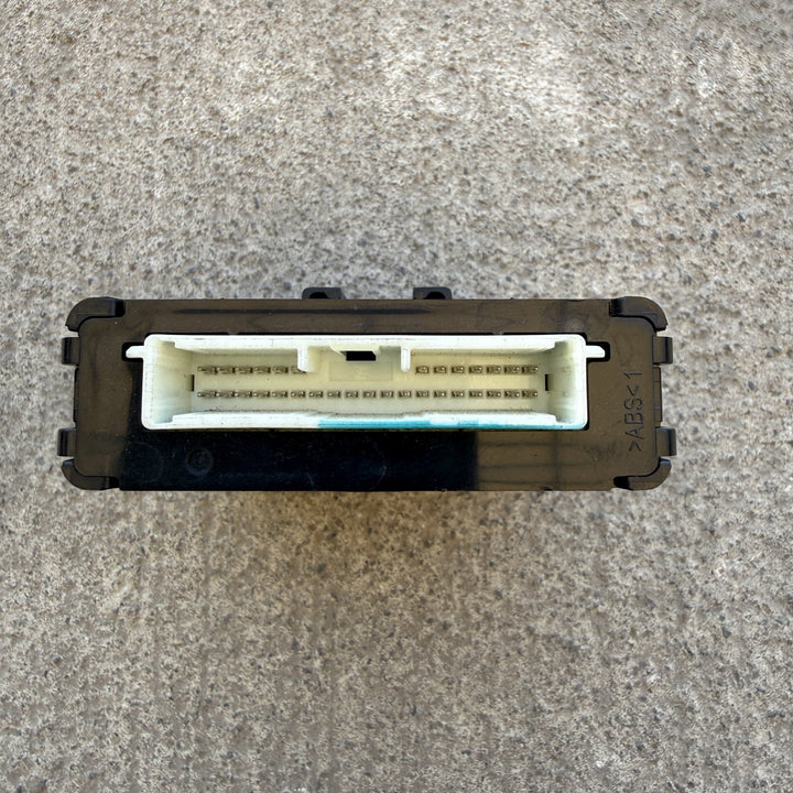 2023 Mitsubishi Triton KL KL1 - Central Gateway Module PN: 8637B016
