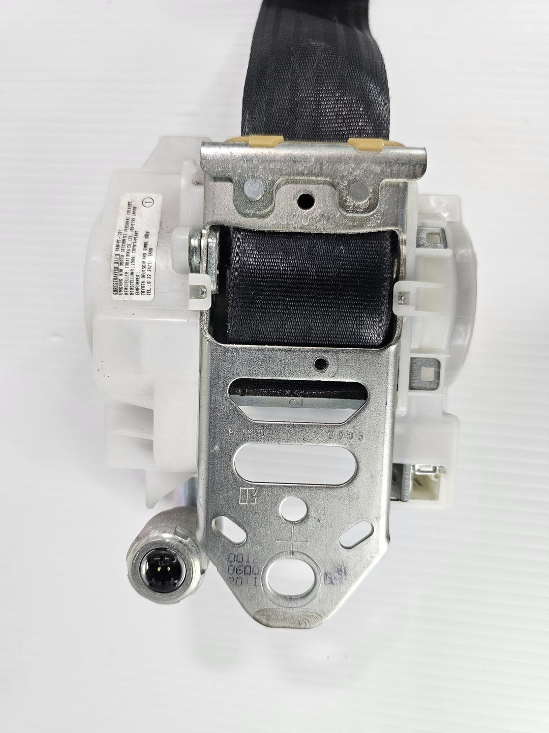 2006 Lexus IS300 GSE20R F Sport  Petrol Manual - Left Rear Seat Belt J090331