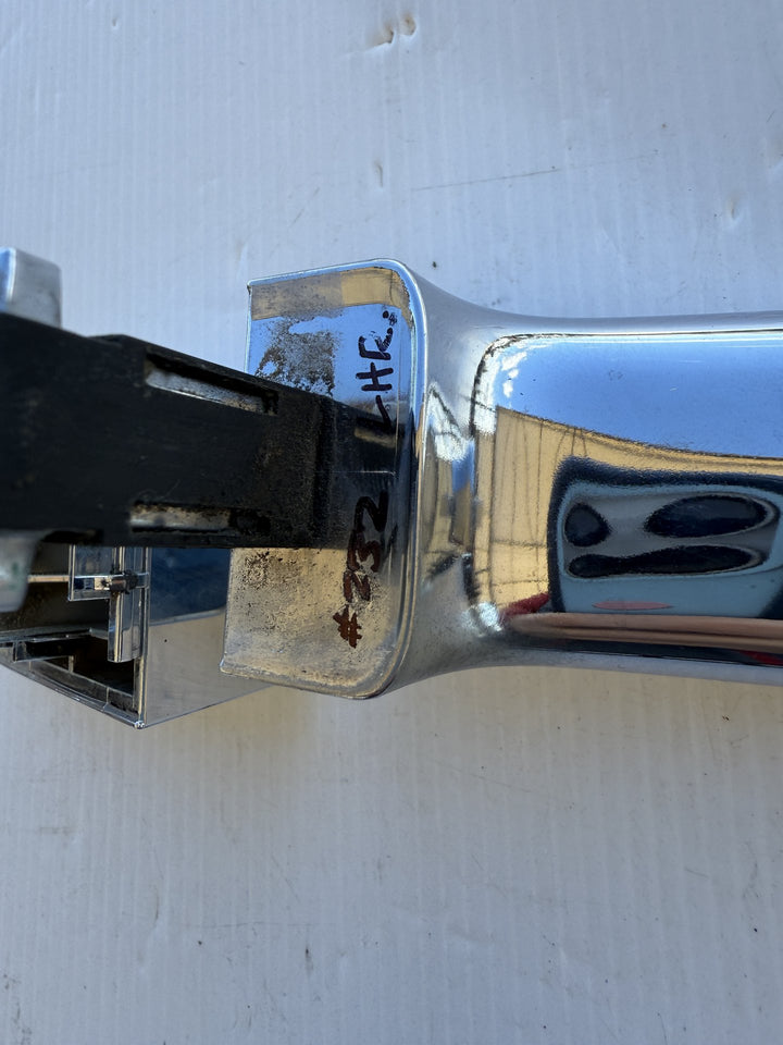 2011-2022 Ford Ranger XLT Left Front Exterior Door Handle 8392122400CB