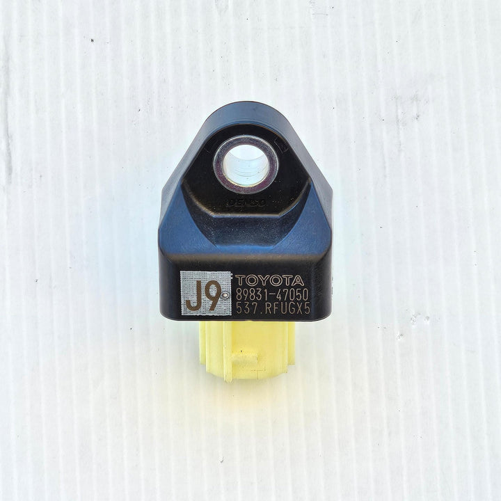2021 Toyota Corolla MZEA12R - Airbag Sensor PN: 8983147050