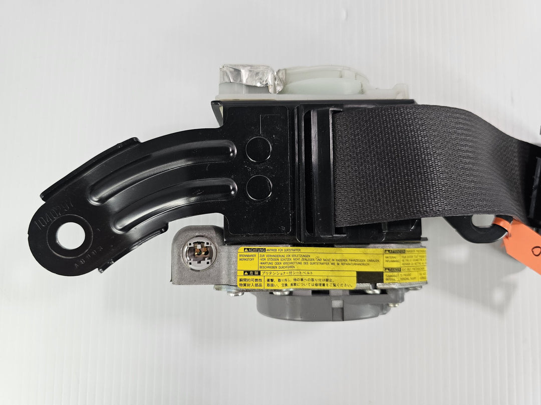 2006 Lexus IS300 GSE20R F Sport  Petrol Manual - Left Front Seat Belt 10032006
