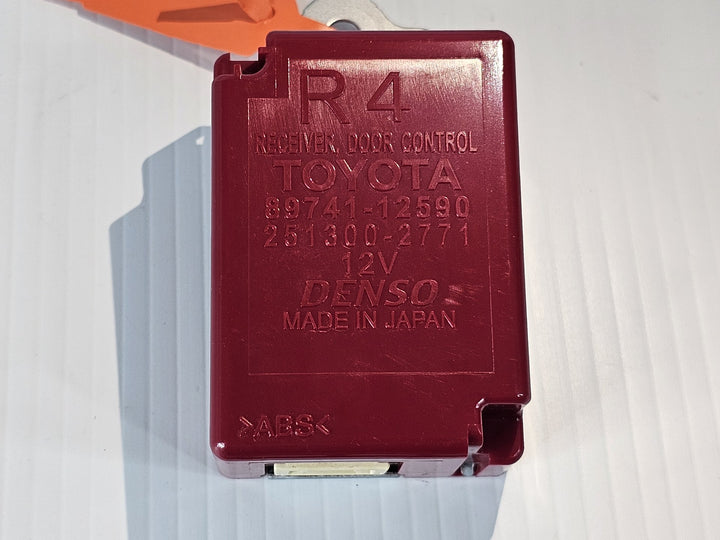2013 Toyota Corolla ZRE1*     - Door Control Receiver