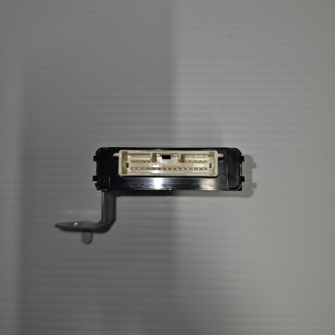2012-2018 Toyota RAV4 GXL Headlight Leveling Control Module