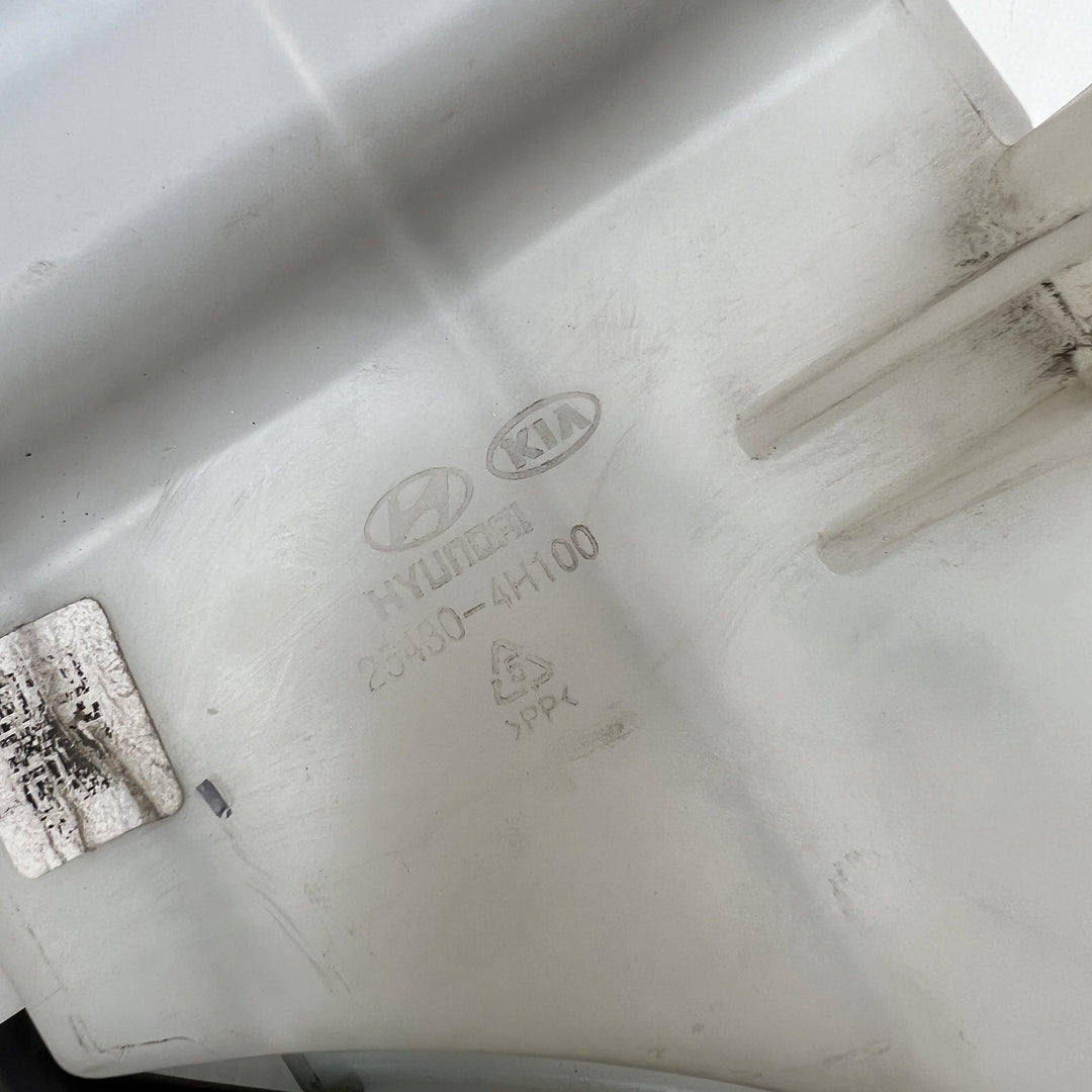 Nov 2007 to Mar 2021- Hyundai iLoad TQ- Overflow Bottle